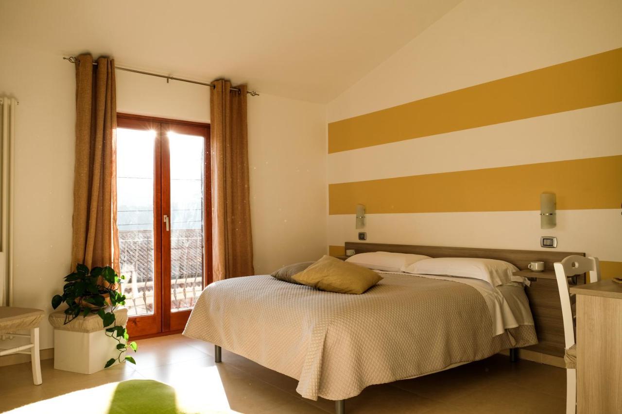 L&B Bed And Breakfast Теранова ди Полино Екстериор снимка