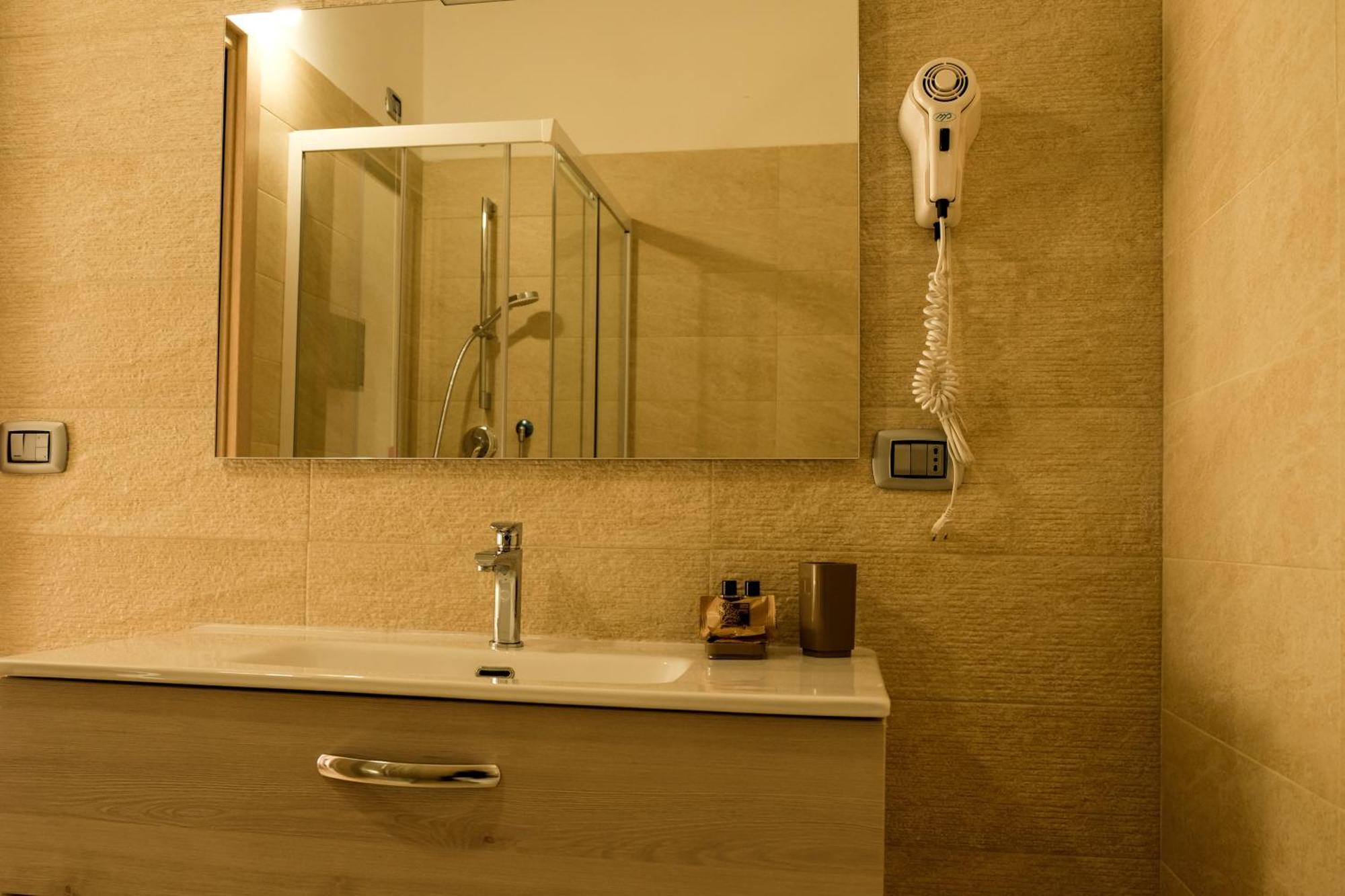 L&B Bed And Breakfast Теранова ди Полино Екстериор снимка