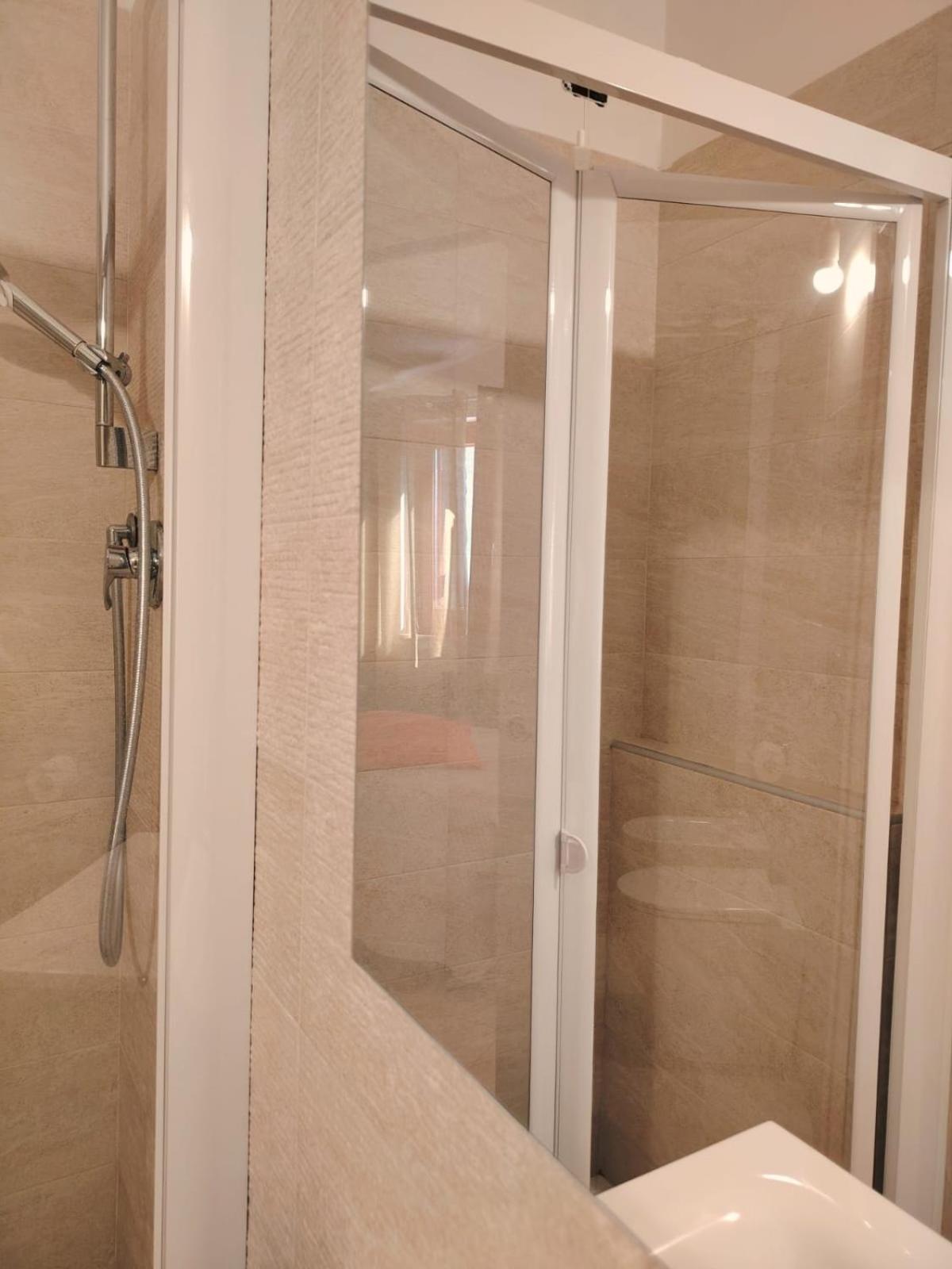L&B Bed And Breakfast Теранова ди Полино Екстериор снимка